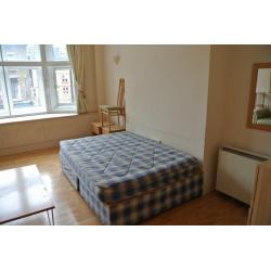N. Amazing Double room in Farringdon area GIANT ROOM *all bills incl*
