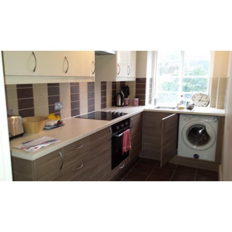 N. VERY CLOSE TO UCL!!! DOUBLE ROOMS - EUSTON - KINGS CROSS - OK COUPLE - ALL INC