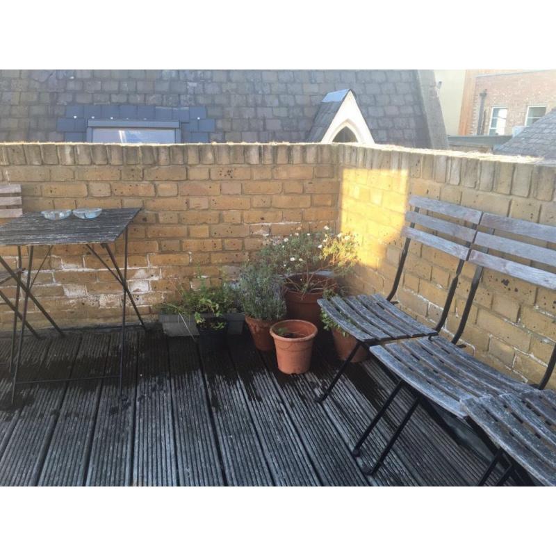 DOUBLE BEDROOM CLAPHAM COMMON