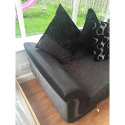 4 seater couch with cushions