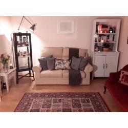 Cute En-Suite Double Bedroom in Kelvinbridge (all bills included)