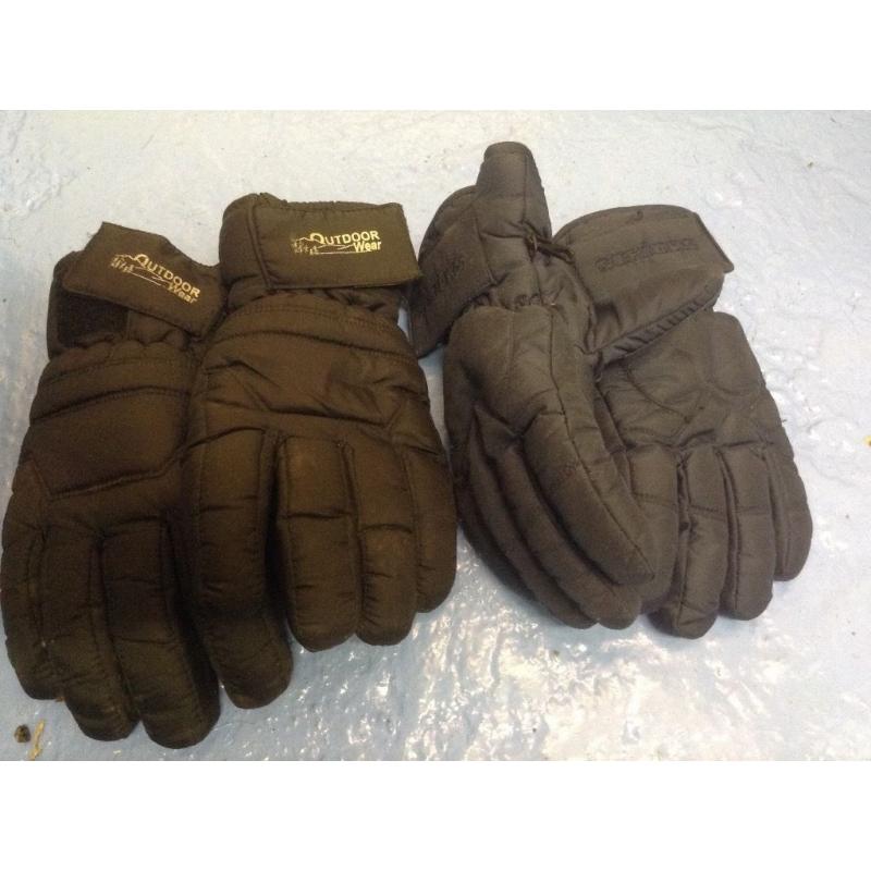 Snowboarding goggles and two pair snowboarding gloves