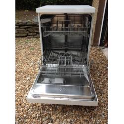 SIEMENS Dishwasher .Clean tidy and in good working order. Selling due to new fitted unit