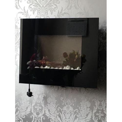 Wall mounted black electric fire