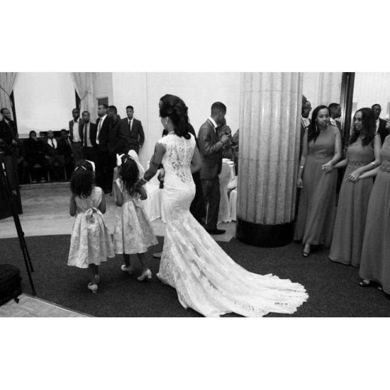 Beautiful ivory Lace Wedding Dress