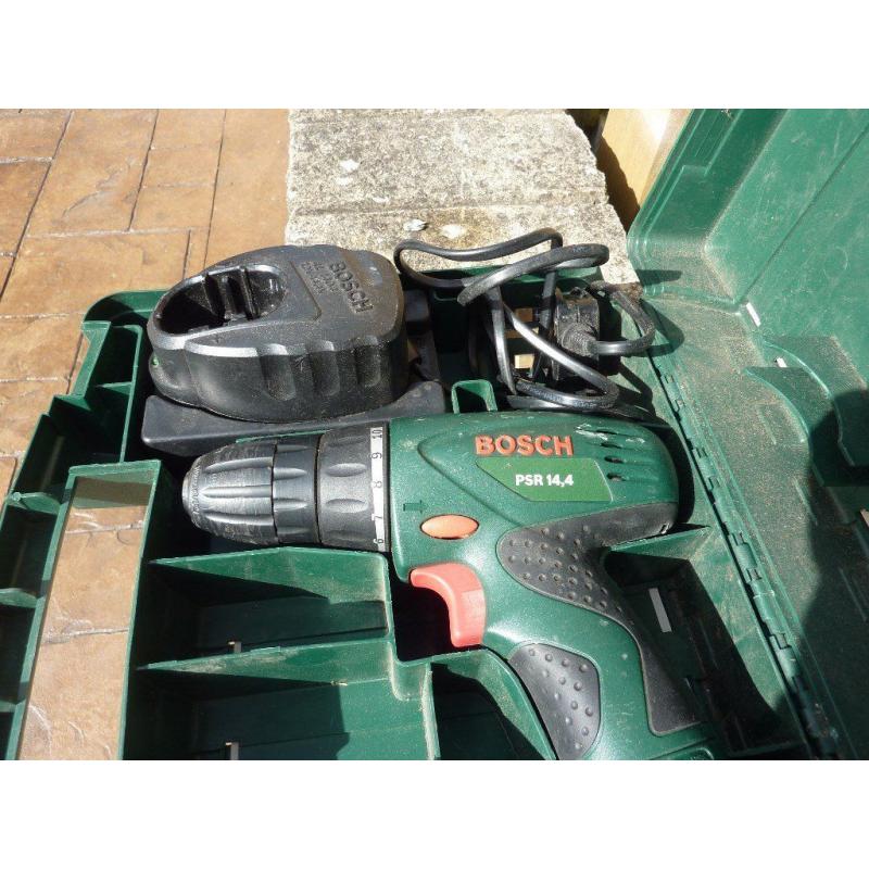 Bosch 14.4v drill in fitted case