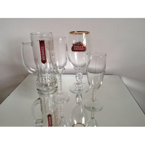 ASSORTED GLASSES TO CLEAR