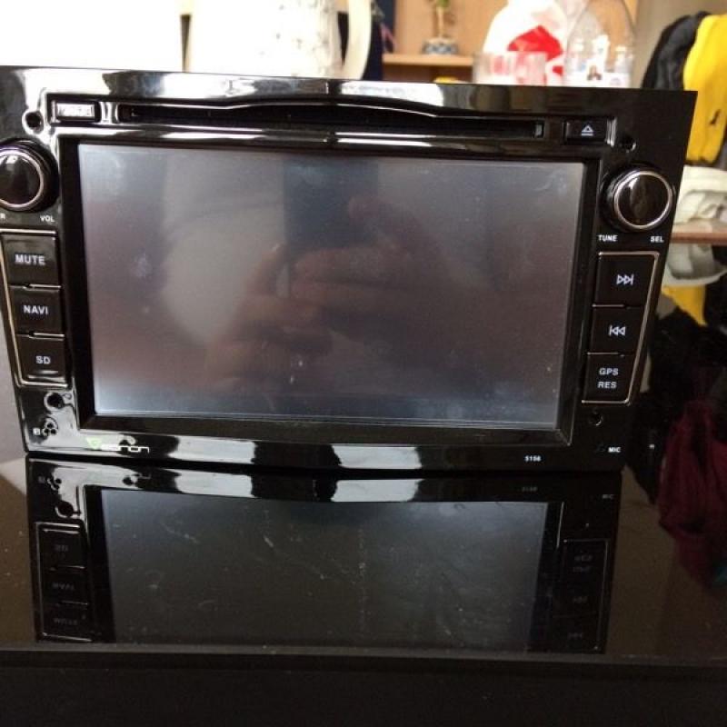 Eonon 7" touch screen TVs head unit