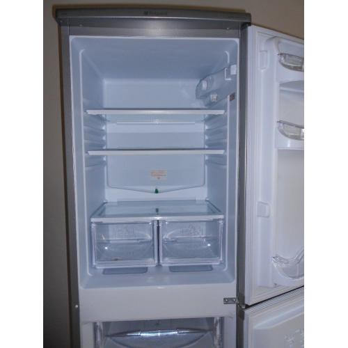 Hotpoint Ice Diamond Fridge Freezer RFA52. Used and in good clean working order.