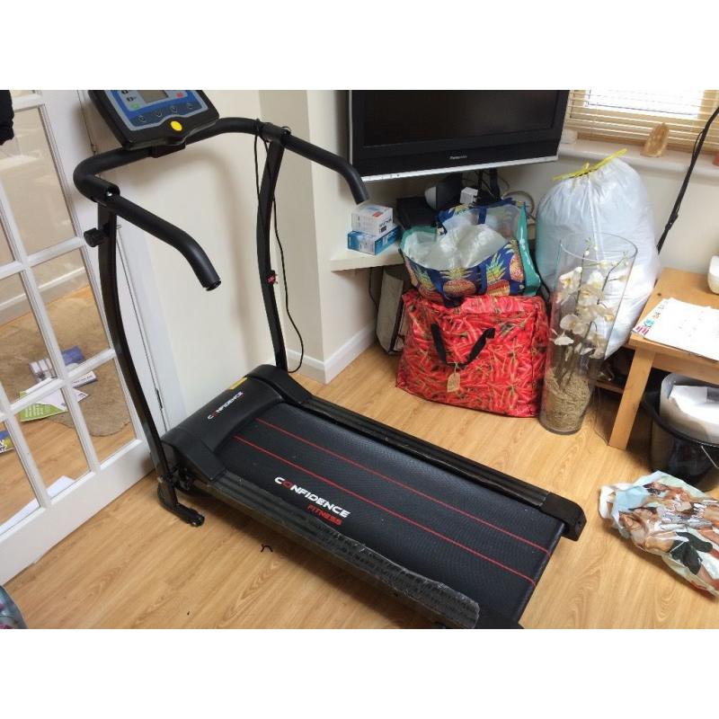 Confidence Power Trac Pro Motorised Treadmill Running Machine with 3 Manual Incline Settings