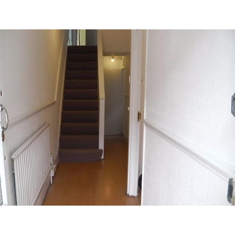 Double rooms, 5mins walk to Seven Sisters, refurbed, not a party house