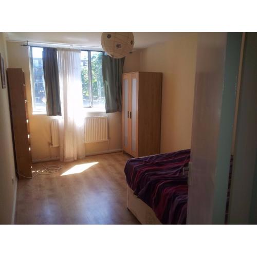 Great double room available to rent in Bermondsey!