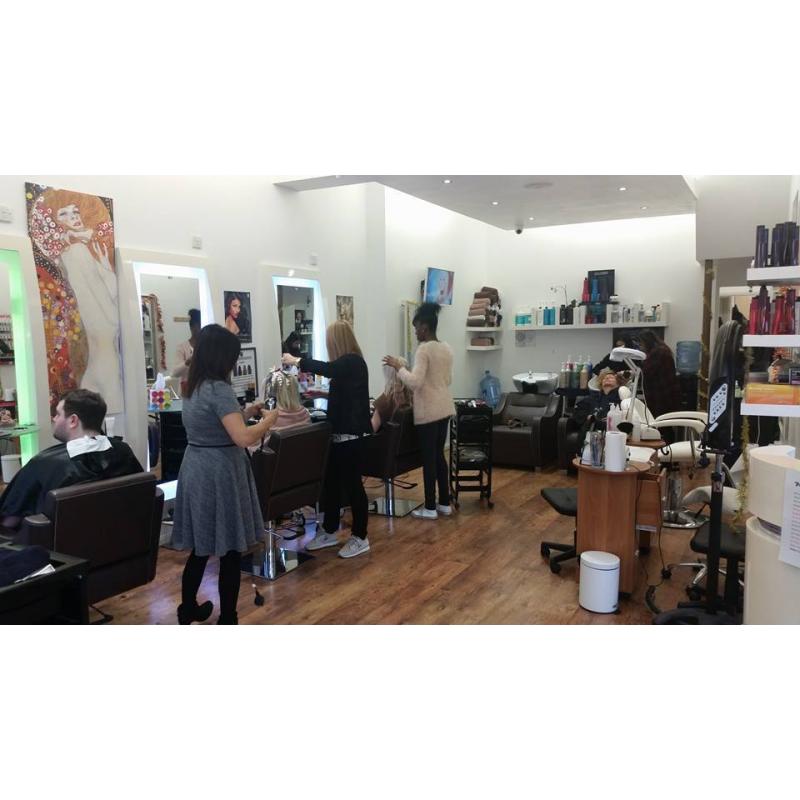 Experienced beautician / massage therapist needed south east london