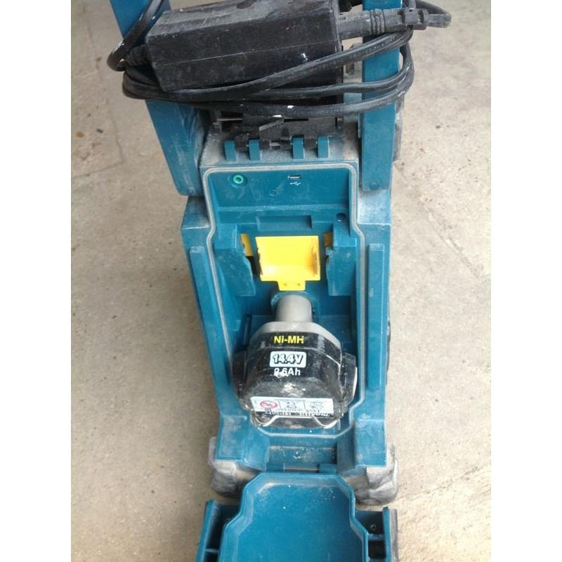 Makita radio
