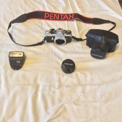 VINTAGE PENTAX ME-F 35mm SLR FILM CAMERA - MINT CONDITION!