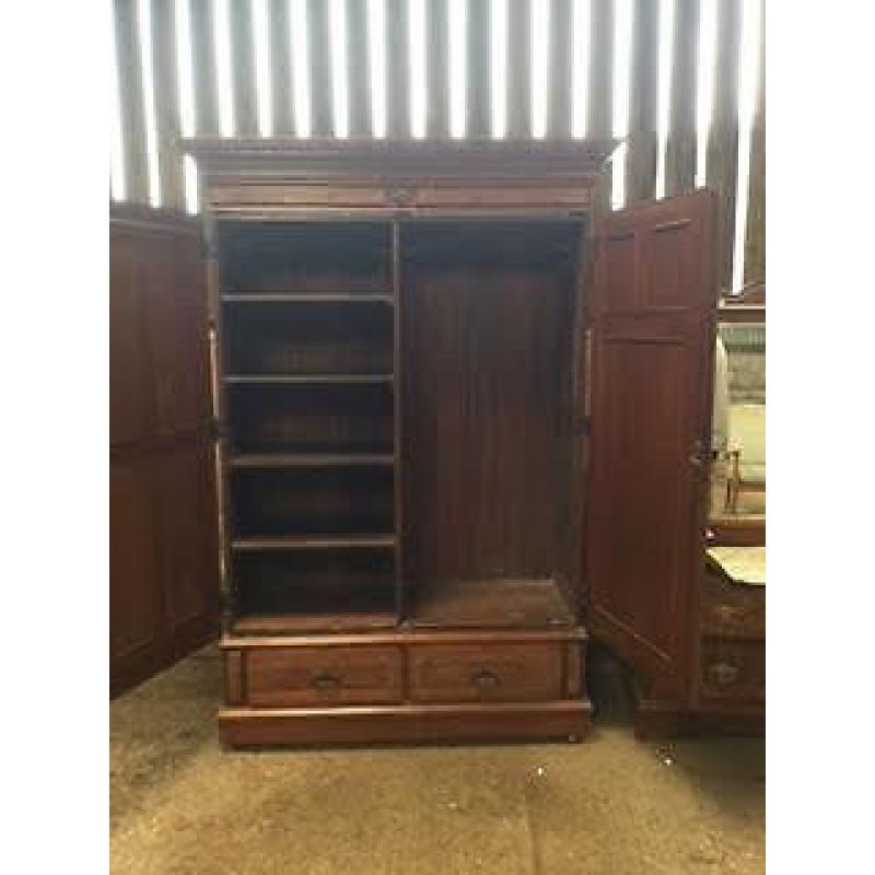Antique/Vintage Walnut Bedroom Suite (Four Piece)