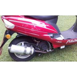 Red pulse moped.
