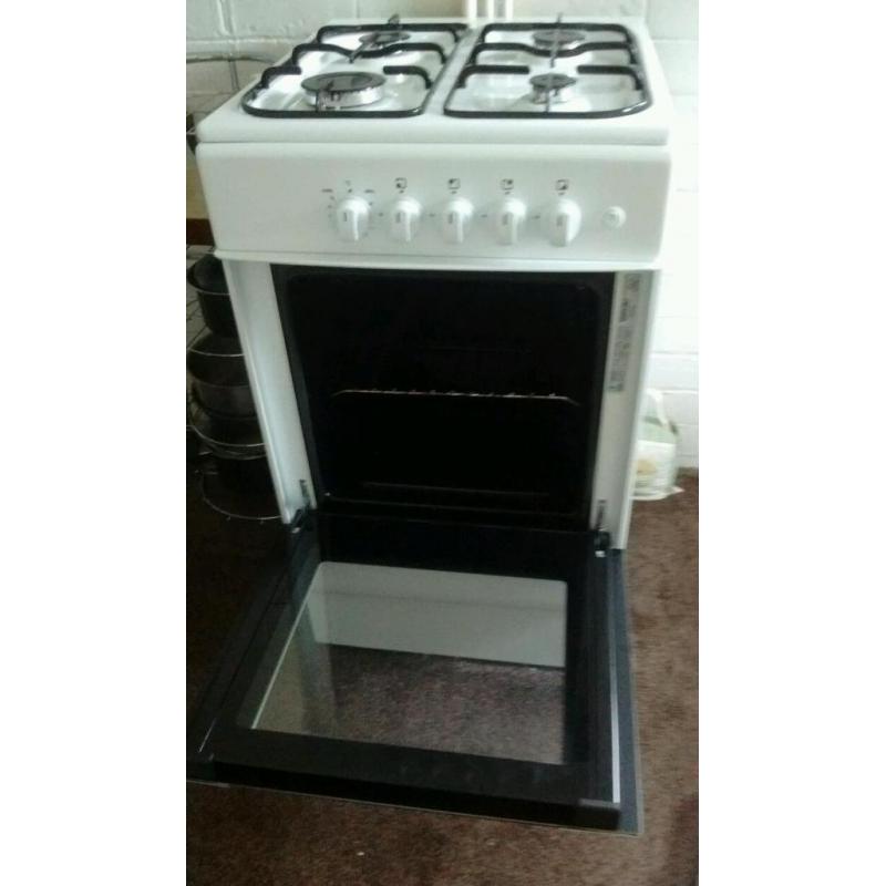 Iberna, 50cm single cavity gas cooker with hob top.