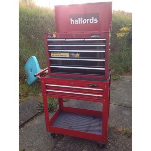 Halfords professional 7 drawer toolbox with us pro tools trolley