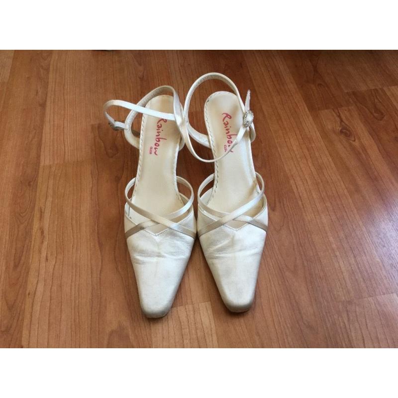 Bridal shoes size 4