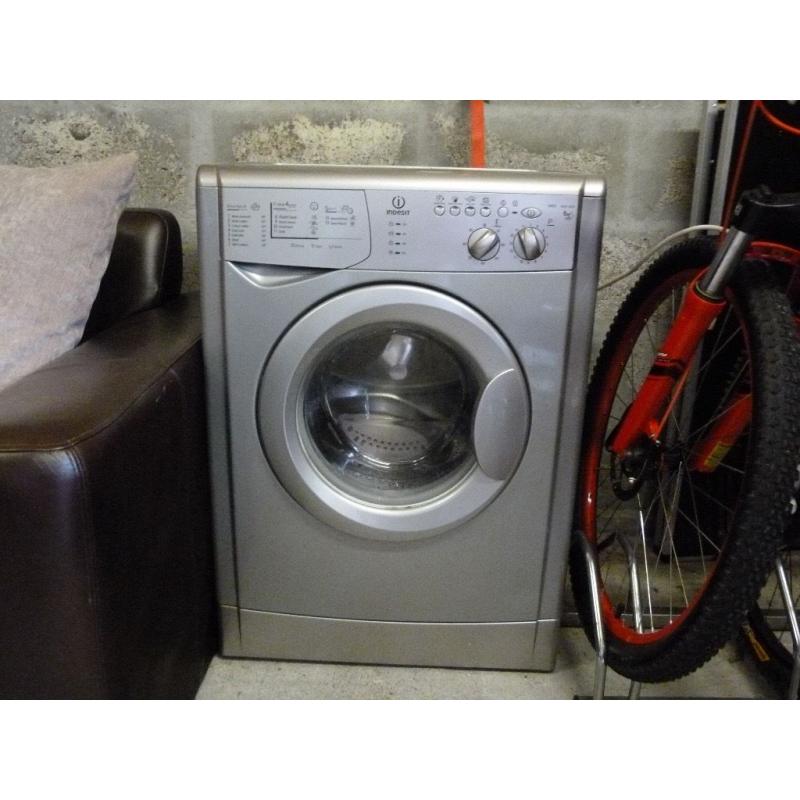 Indiset Washing machine in perfect working order. Model WIXL1435