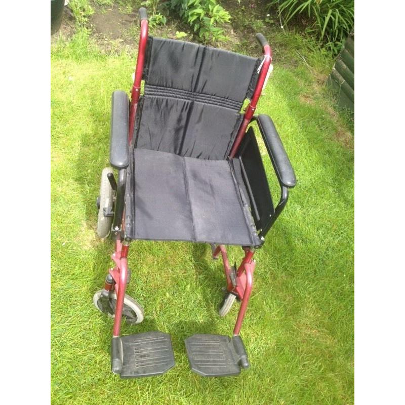 Folding wheel chair