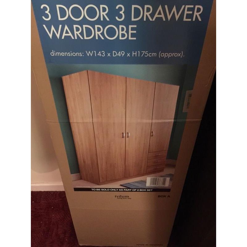 Three door wardrobe - *NEW* still in box!!