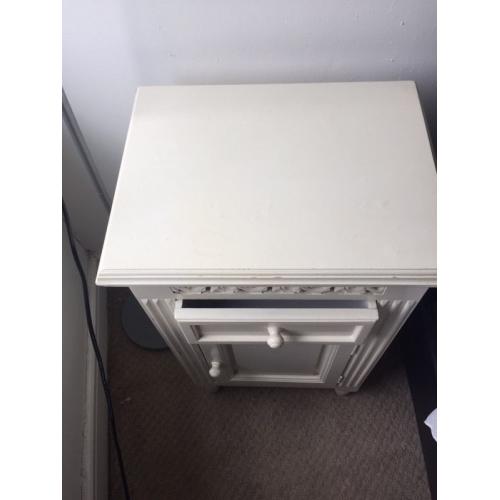 Shabby chic style unit