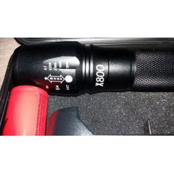 POWERFUL RECHARGEABLE TORCH