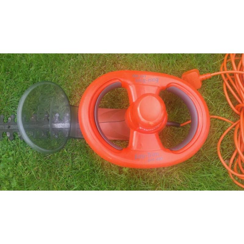 FLYMO HEDGE TRIMMER