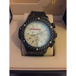 New Hublot Box And Paperwork