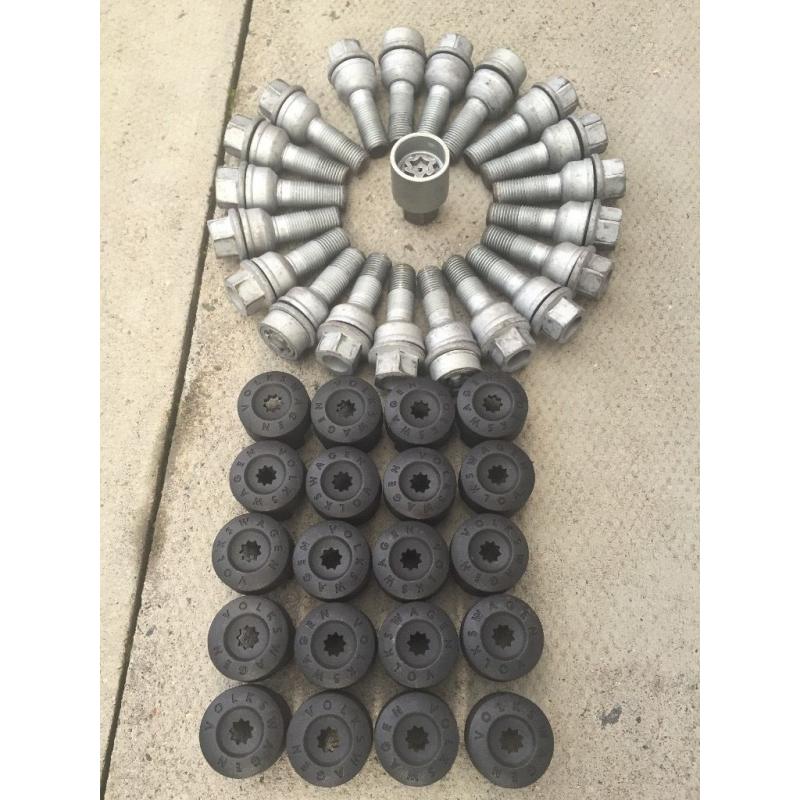 Genuine VW Transporter T6 Alloy Wheels & Goodyear Tyres