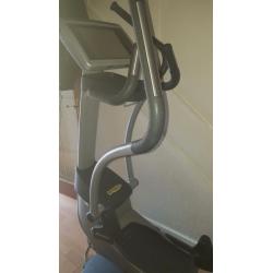 Techno gym cross trainer excite 700