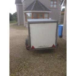 Box trailer