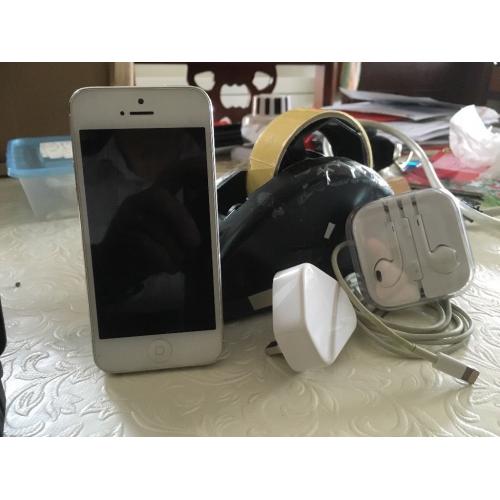 IPhone 5 16gb silver/white