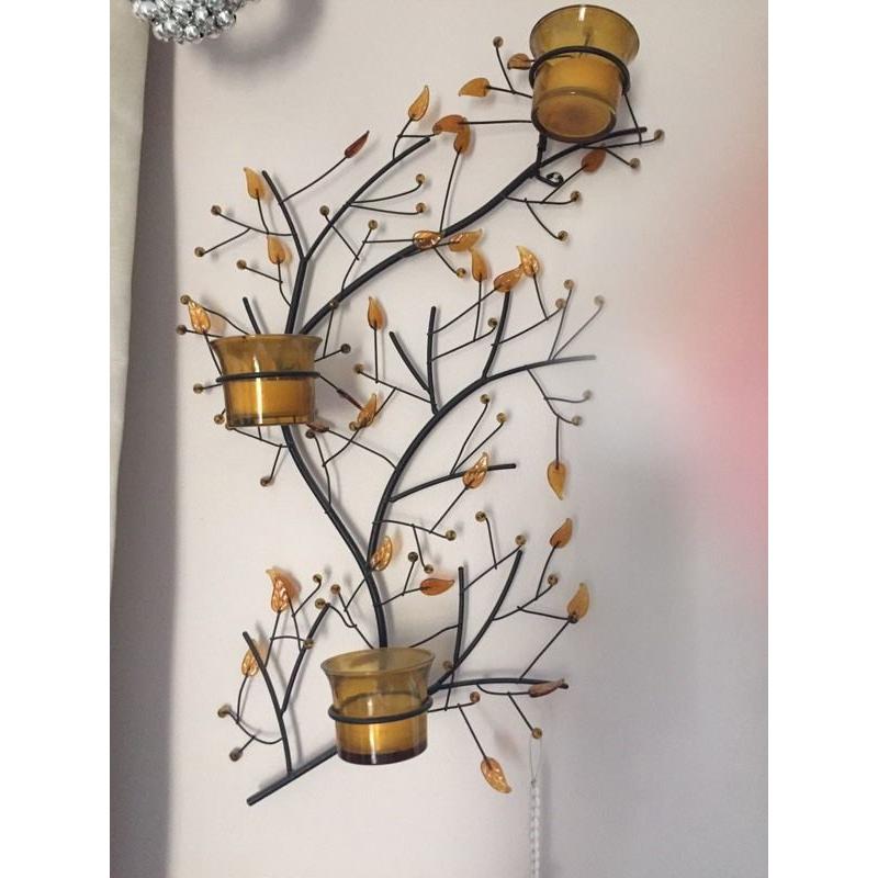 Tea light wall holder