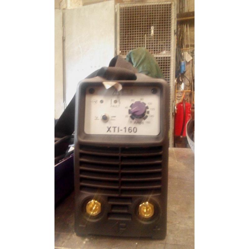 PARWELD WELDING INVERTER.