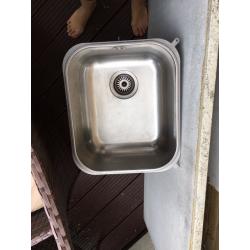Dishwasher, freezer, sink, tap, waste disposer and pedal bin
