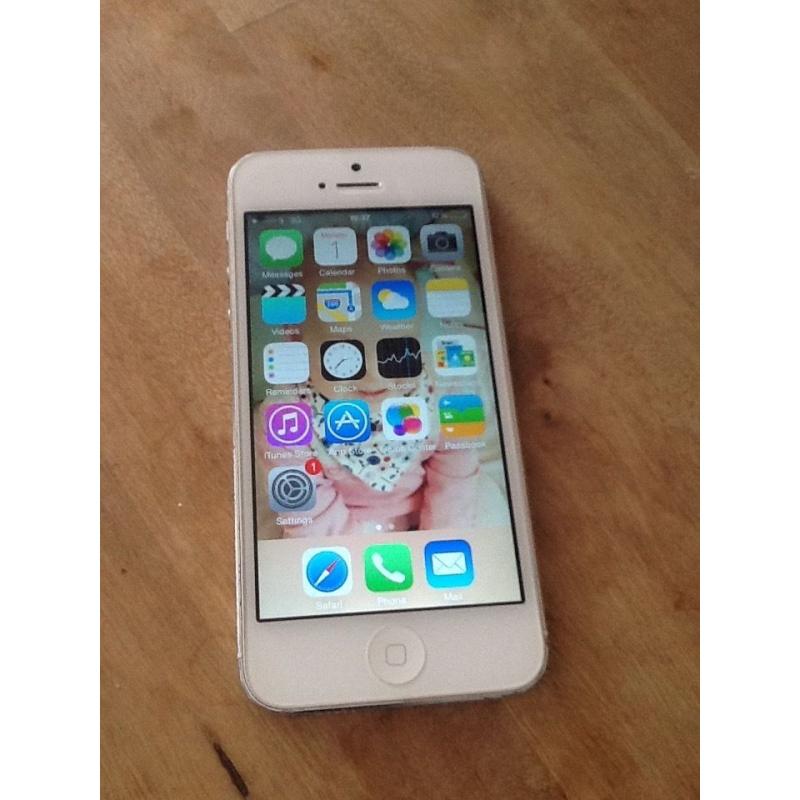 Apple iphone white 16gb great condition