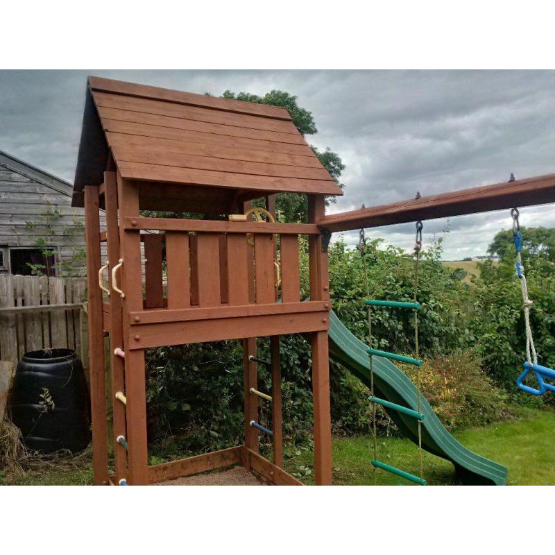 Now SOLD - Jungle Gym Cabin with Double Swing