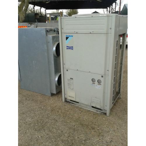 DAIKIN DUCTED VRV SUPPER INVERTER AIR CONDITIONING 2006 R410A 25kw RZQ250B8W1B