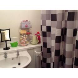 Two beds. Ground floor flat NOT IN A BLOCK garden,parking,semi detached. Excl.Decs Forest Hill se23