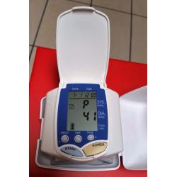 Blood pressure monitor