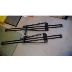 Thule roof bars, lockable foot pack, fixing kit and cycle carriers. (Used) All in good condition