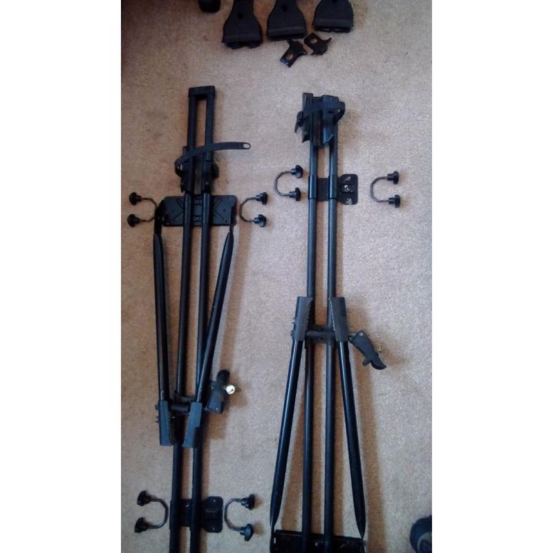Thule roof bars, lockable foot pack, fixing kit and cycle carriers. (Used) All in good condition