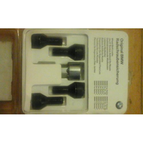 BMW locking wheel bolts