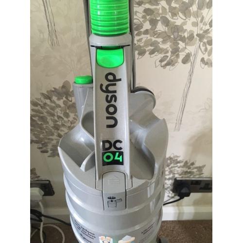 Dyson DC04
