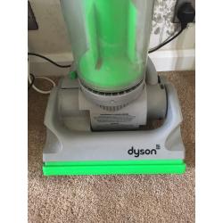 Dyson DC04