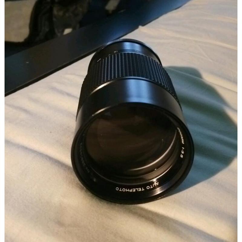 Vivitar 200 mm 1:3.5 lens Auto Telephoto