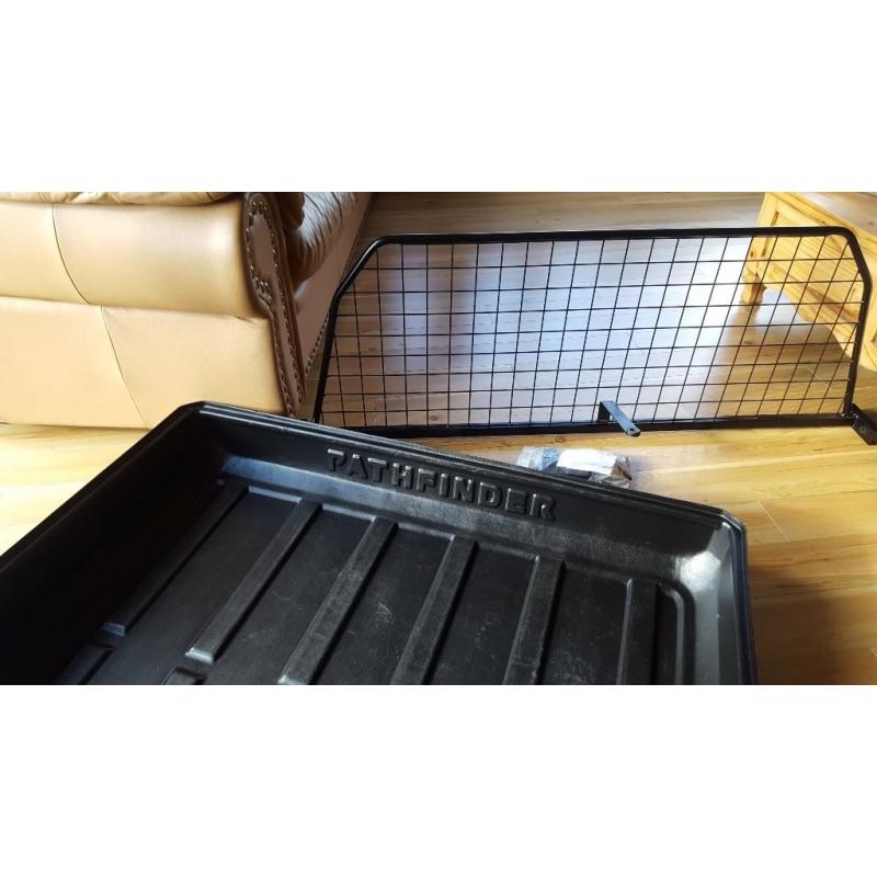 Nissan Pathfinder Luggage/ Dog Guard Partition and Heavy Duty Pathfinder Rear Boot liner